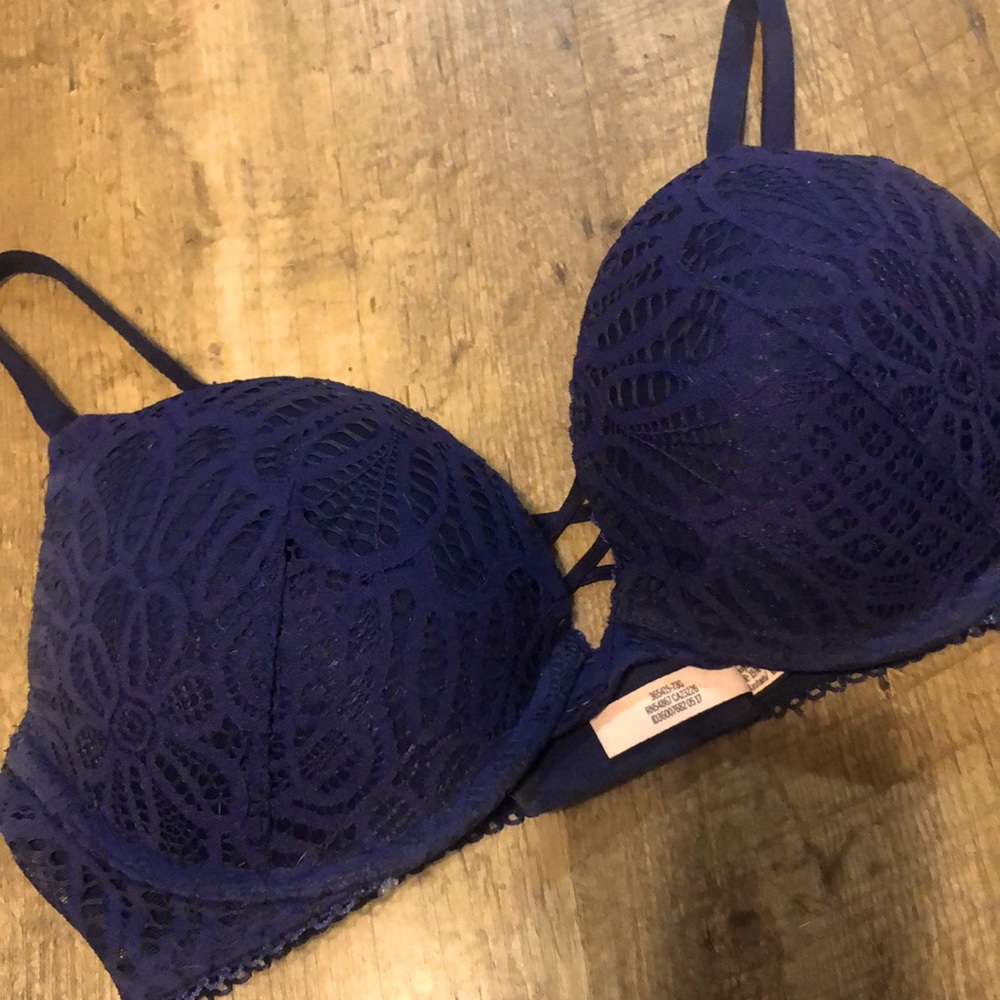 Victoria’s Secret Push-up bra